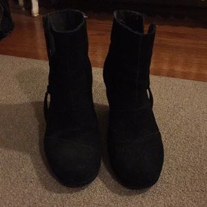 Black TOMS wedge booties!